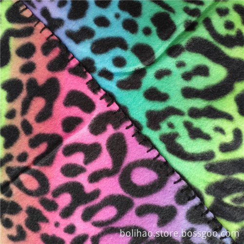 picnic blanket customized size and logo best price wholesale soft leopard fleece blanket